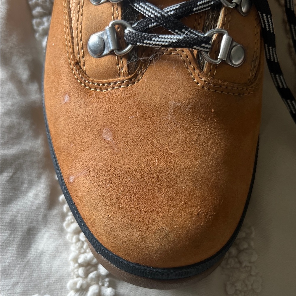 Timberland Men's Tan and Black Boots - Picture 2 of 8